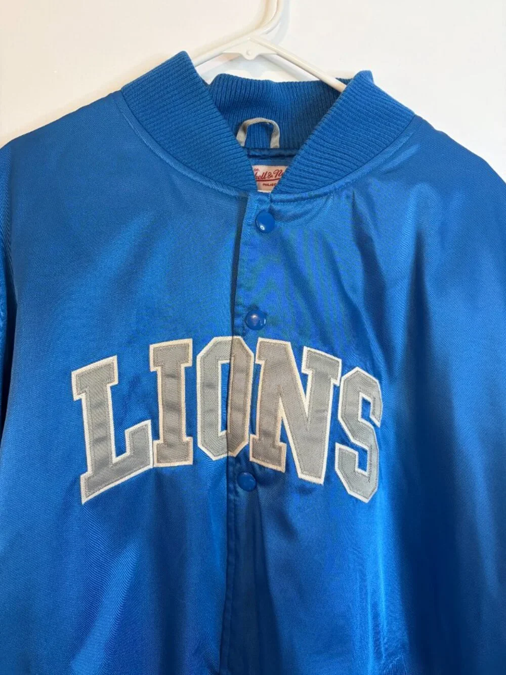 Mitchell & Ness Detroit Lions Satin Full-Snap Bomber Jacket